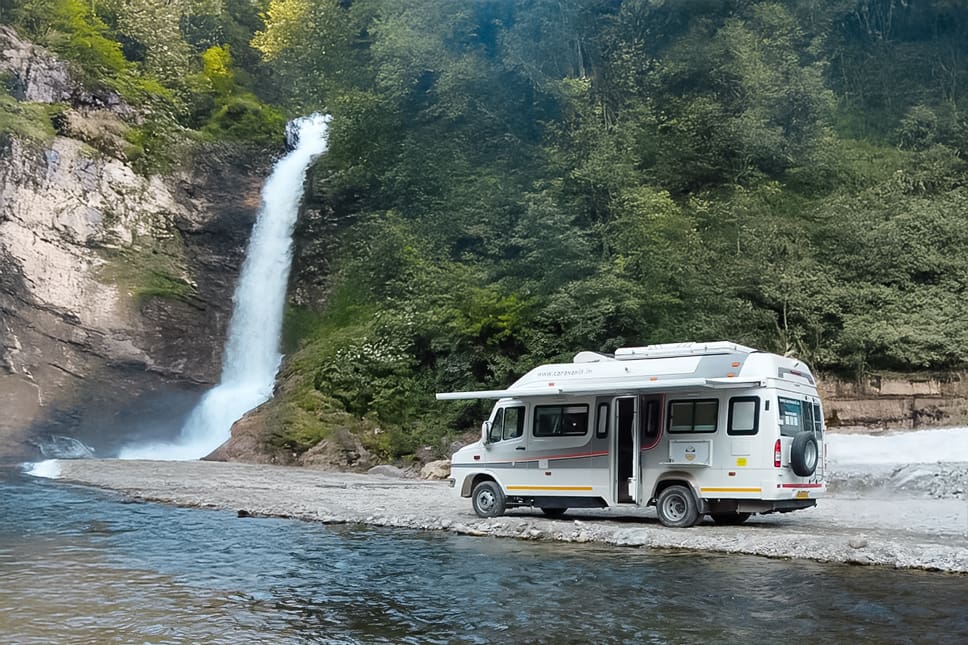 Family caravan available for rental in Delhi NCR