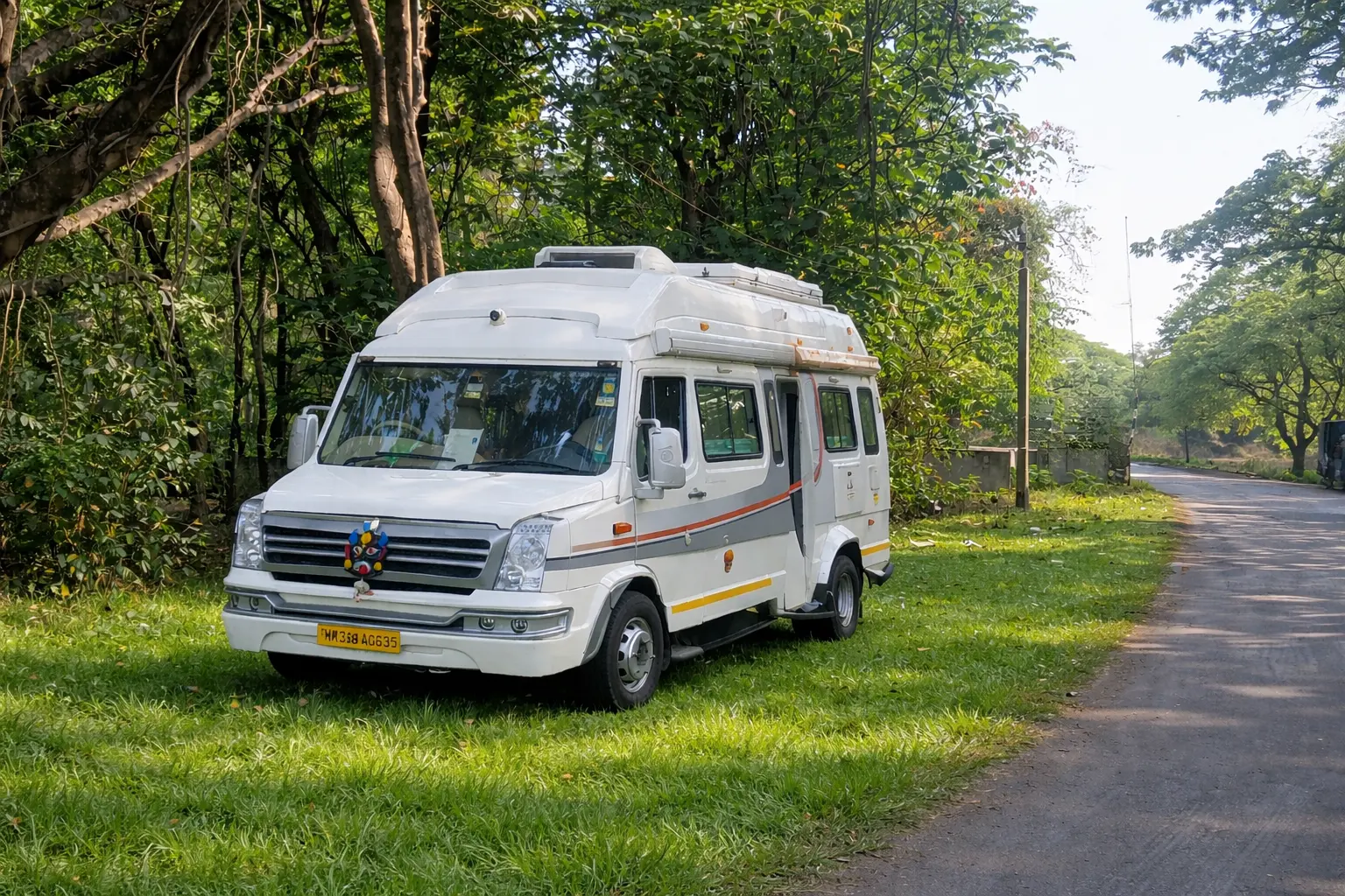 Caravan Rental in Bengaluru for Delhi Travellers