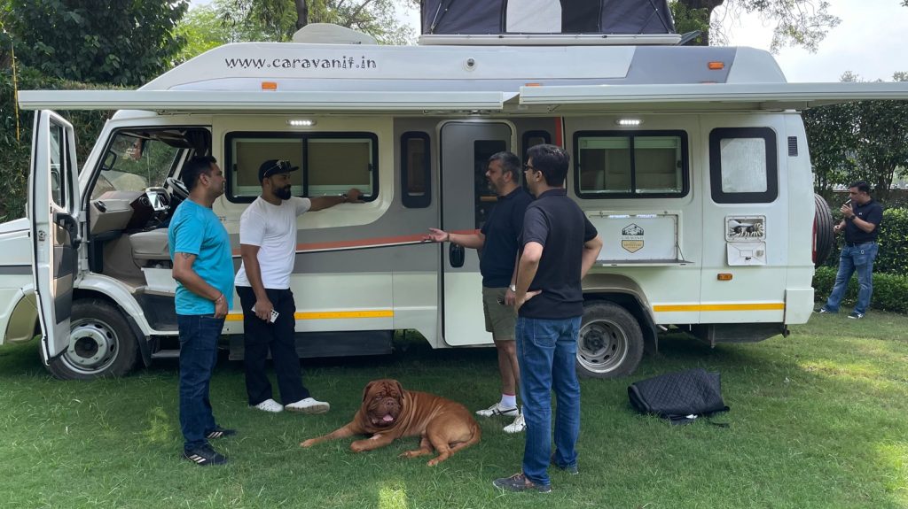 Caravan on Rent in Delhi – Complete Guide 2026